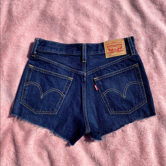 Levi’s 501 High Waisted Shorts - Picture 1 of 4